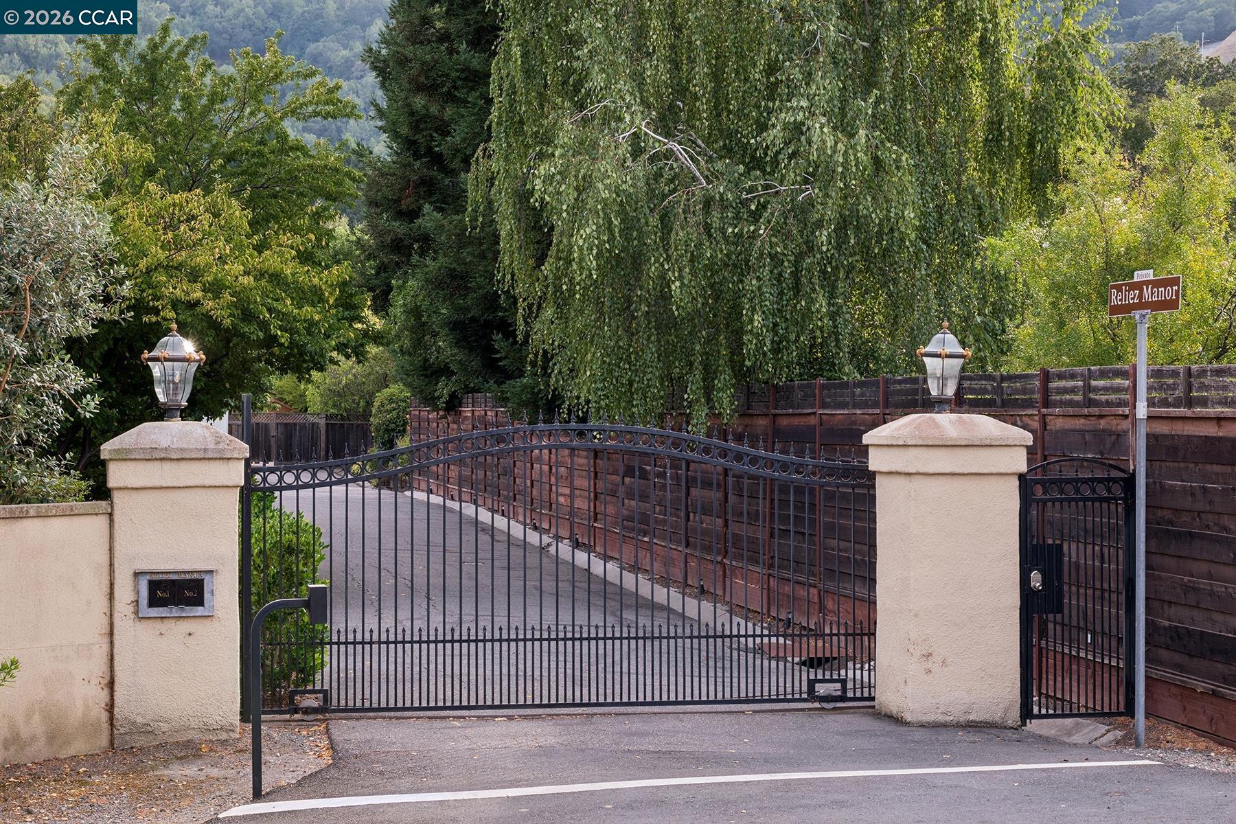 Property photo 40