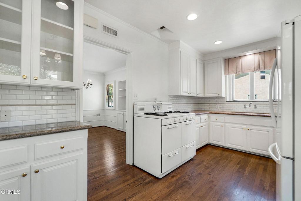 Property photo 32