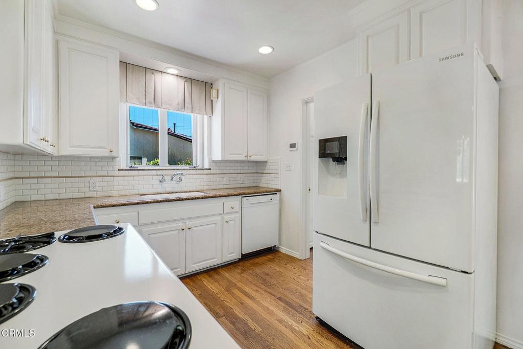 Property photo 34