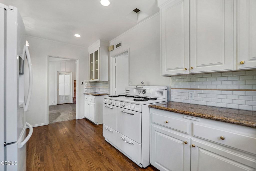 Property photo 35
