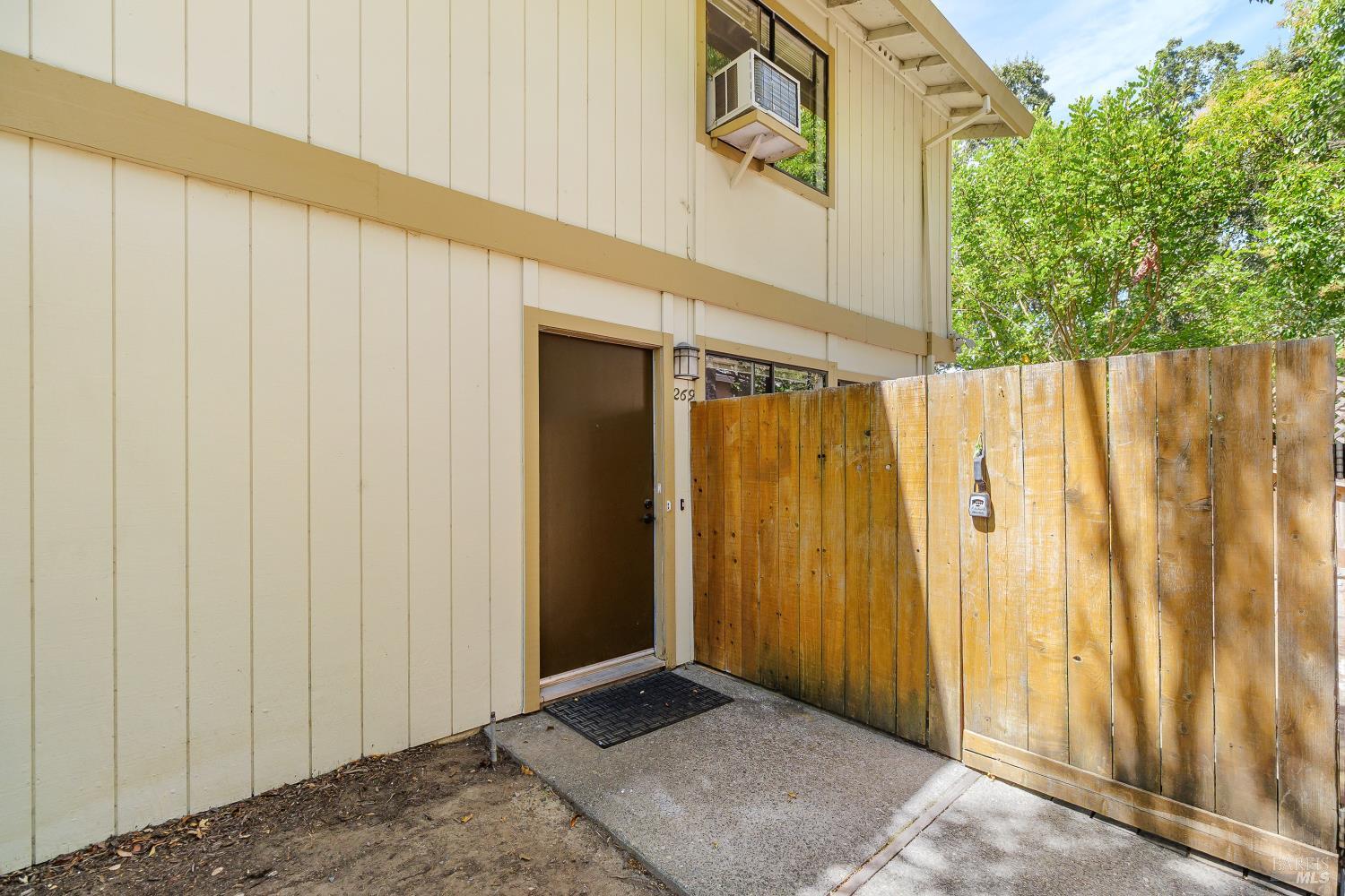 Property photo 28