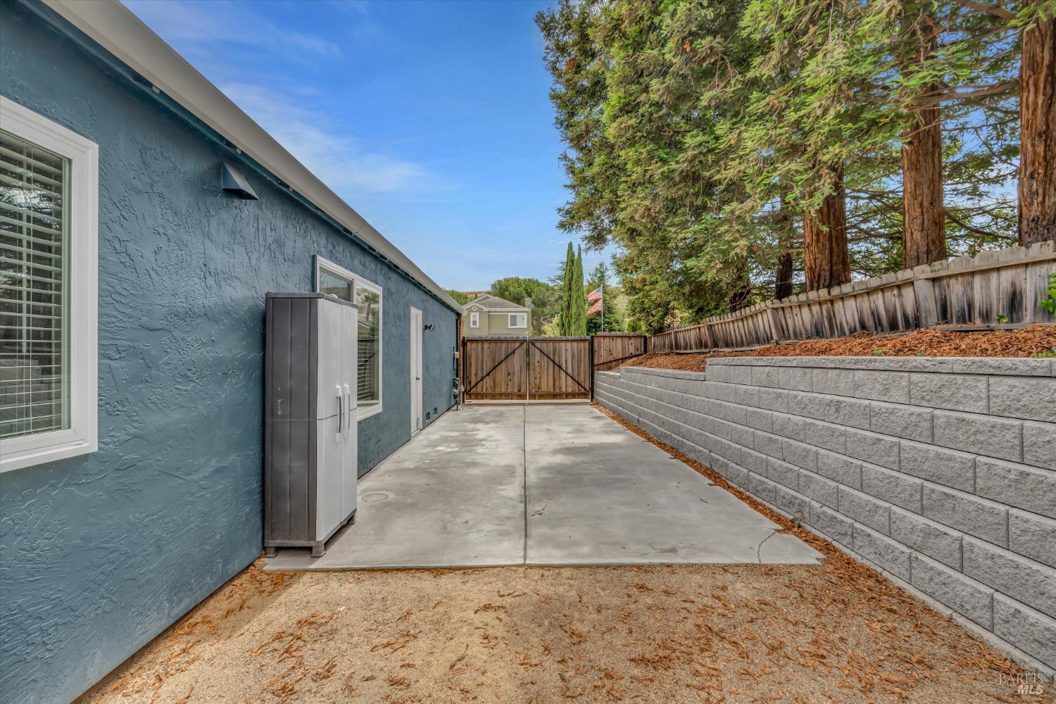 Property photo 38