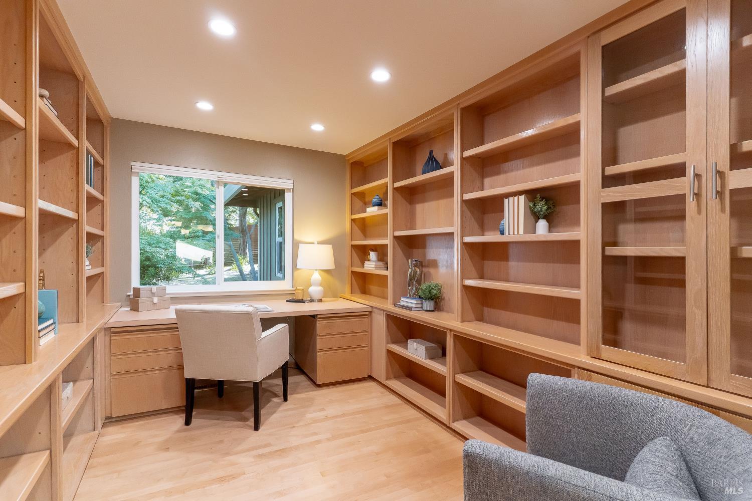 Property photo 28