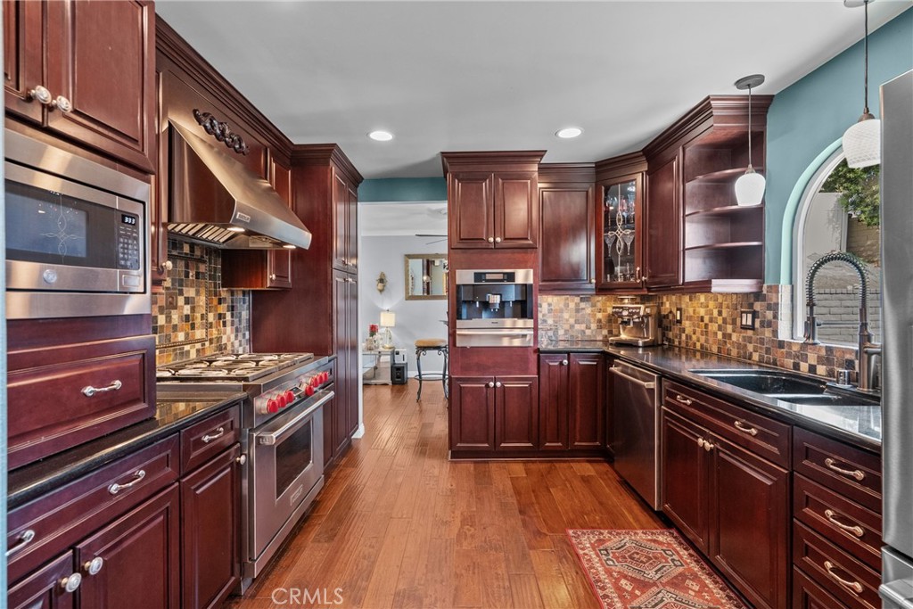 Property photo 36