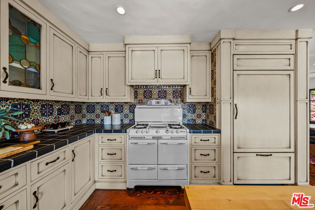 Property photo 23