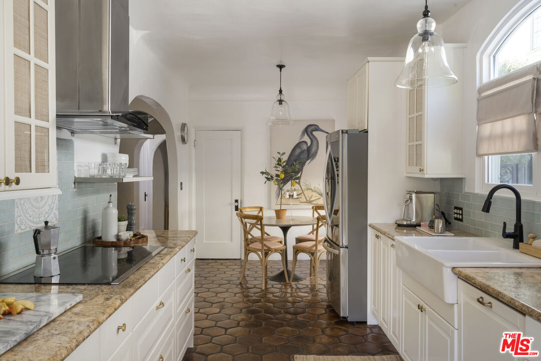 Property photo 34