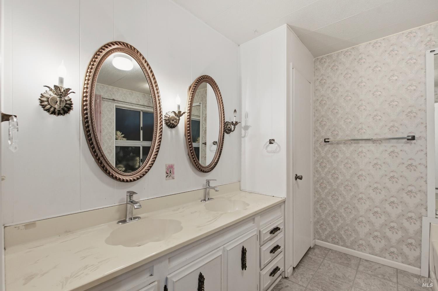 Property photo 45