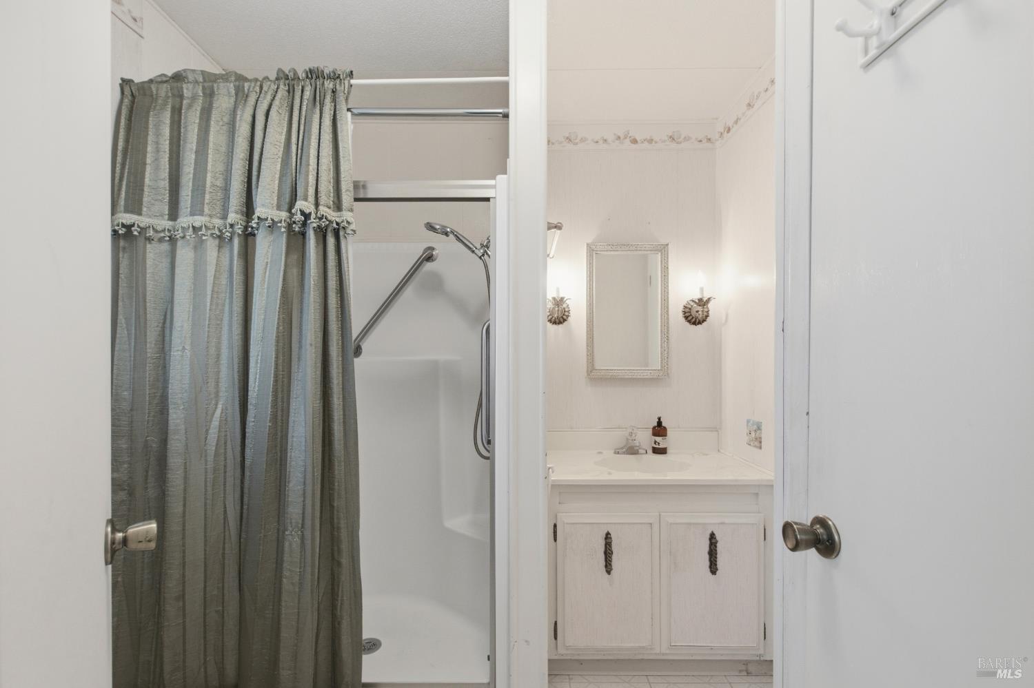 Property photo 50