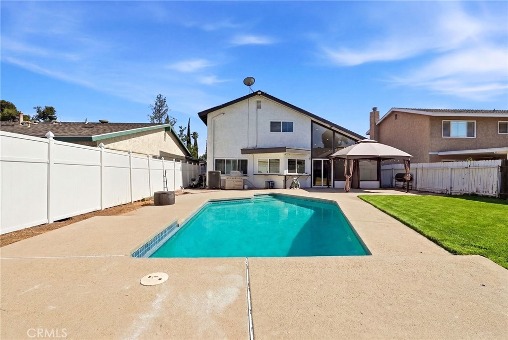 Property photo 37