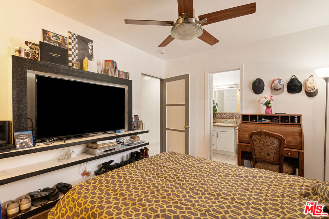 Property photo 28