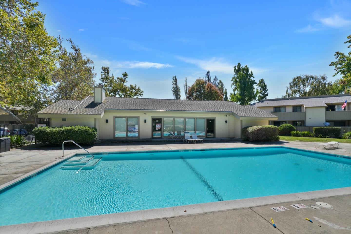 Property photo 38