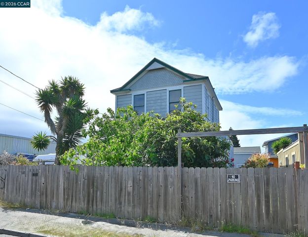 Property photo 35