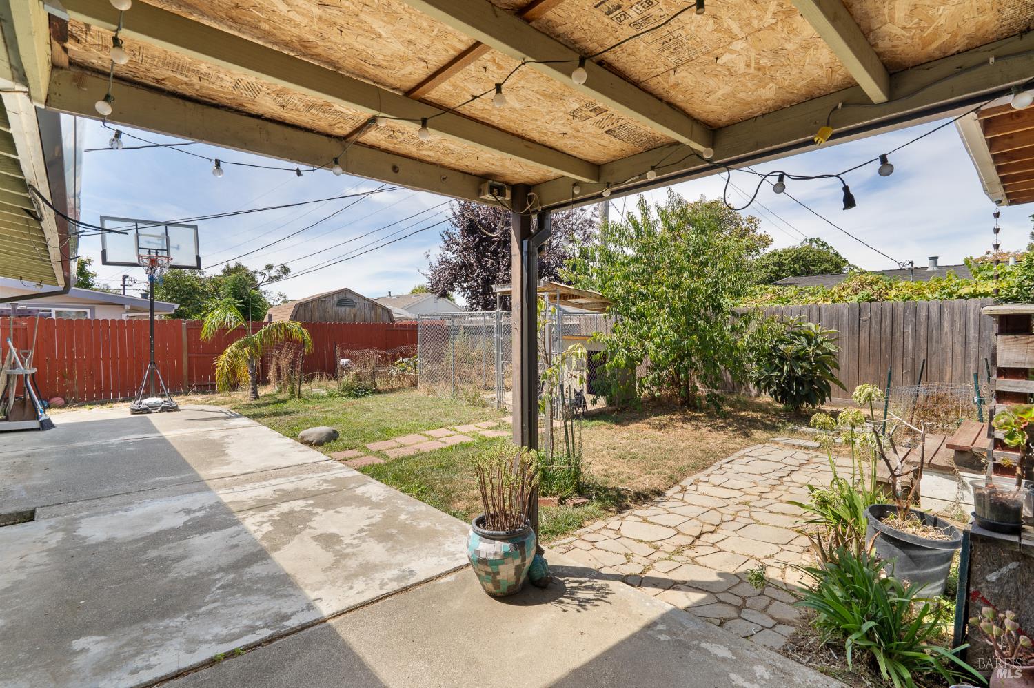 Property photo 23