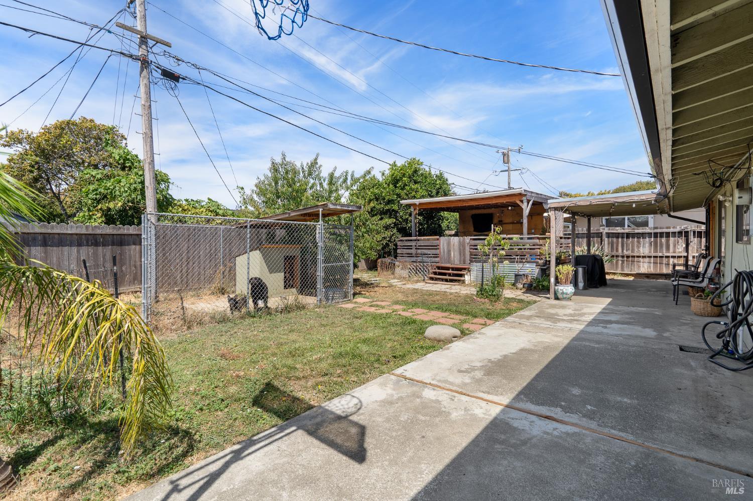 Property photo 25