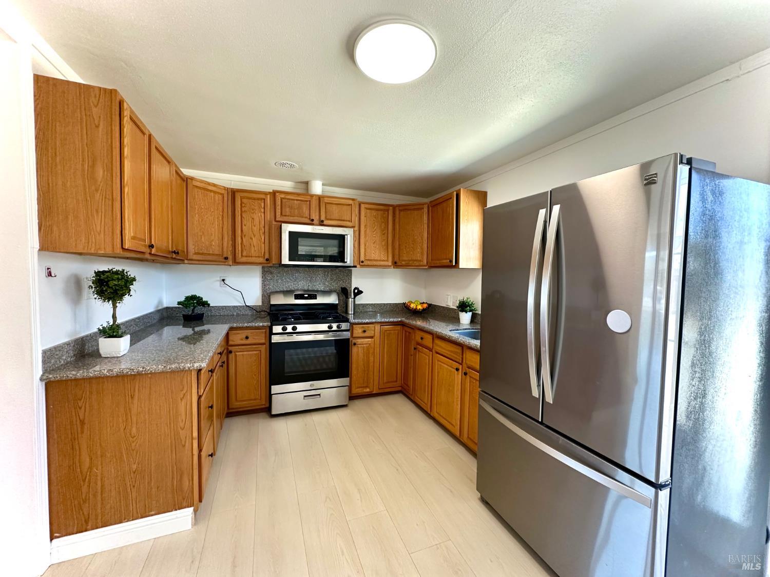 Property photo 32
