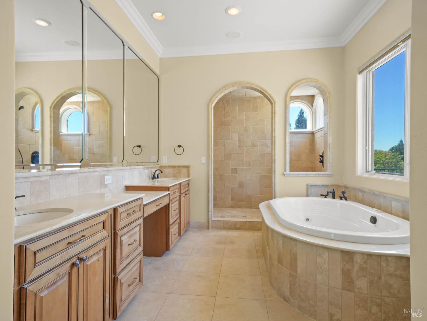 Property photo 31