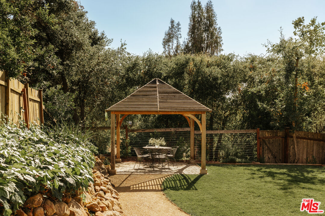 Property photo 46
