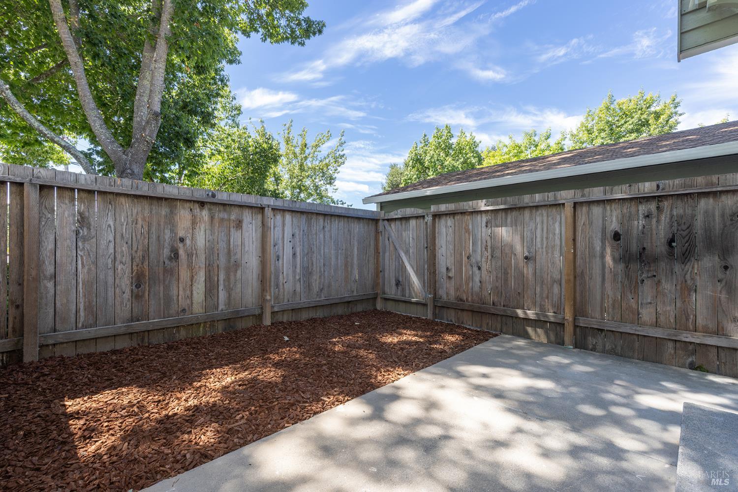 Property photo 31