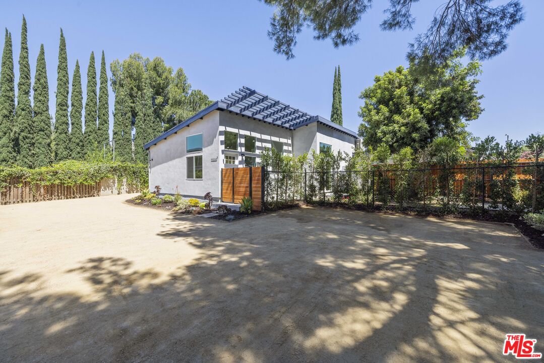 Property photo 25