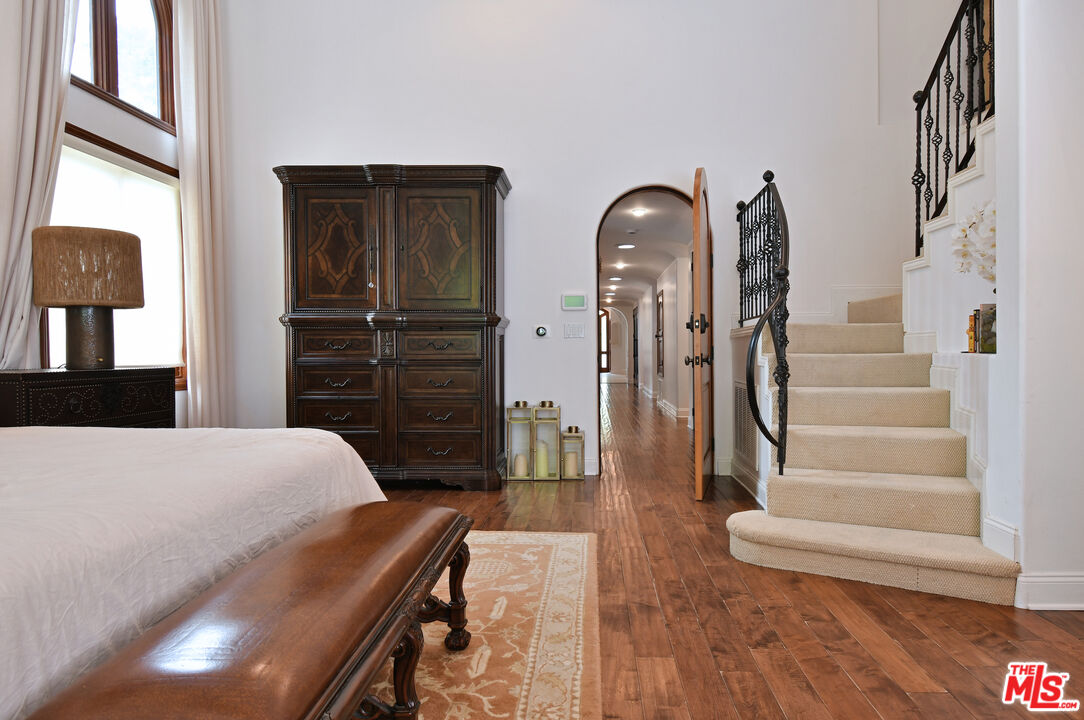 Property photo 35