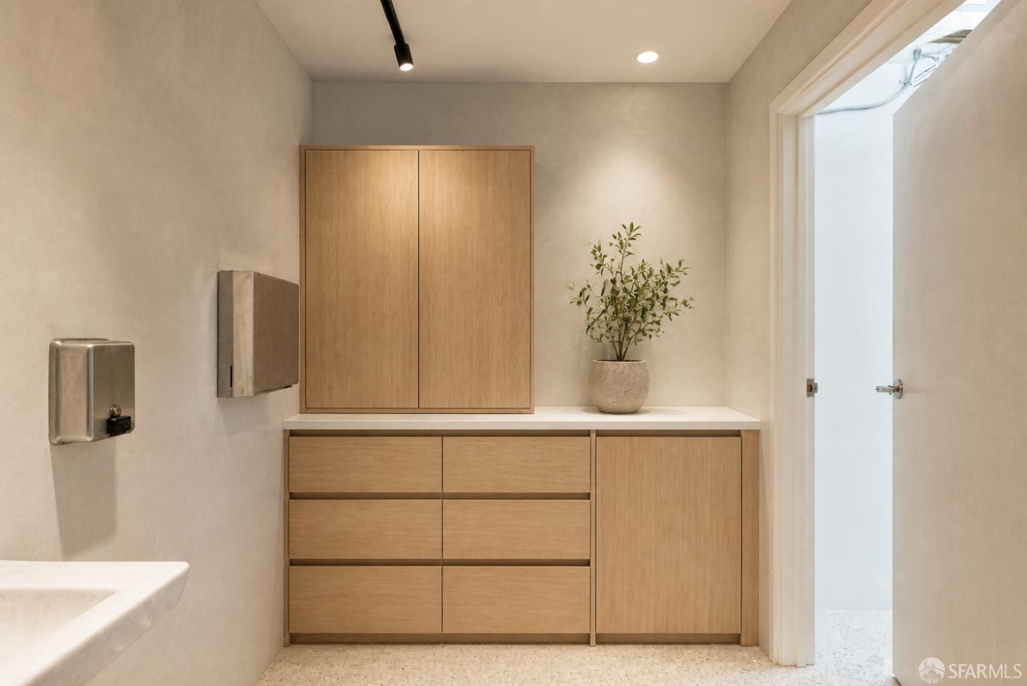 Property photo 50