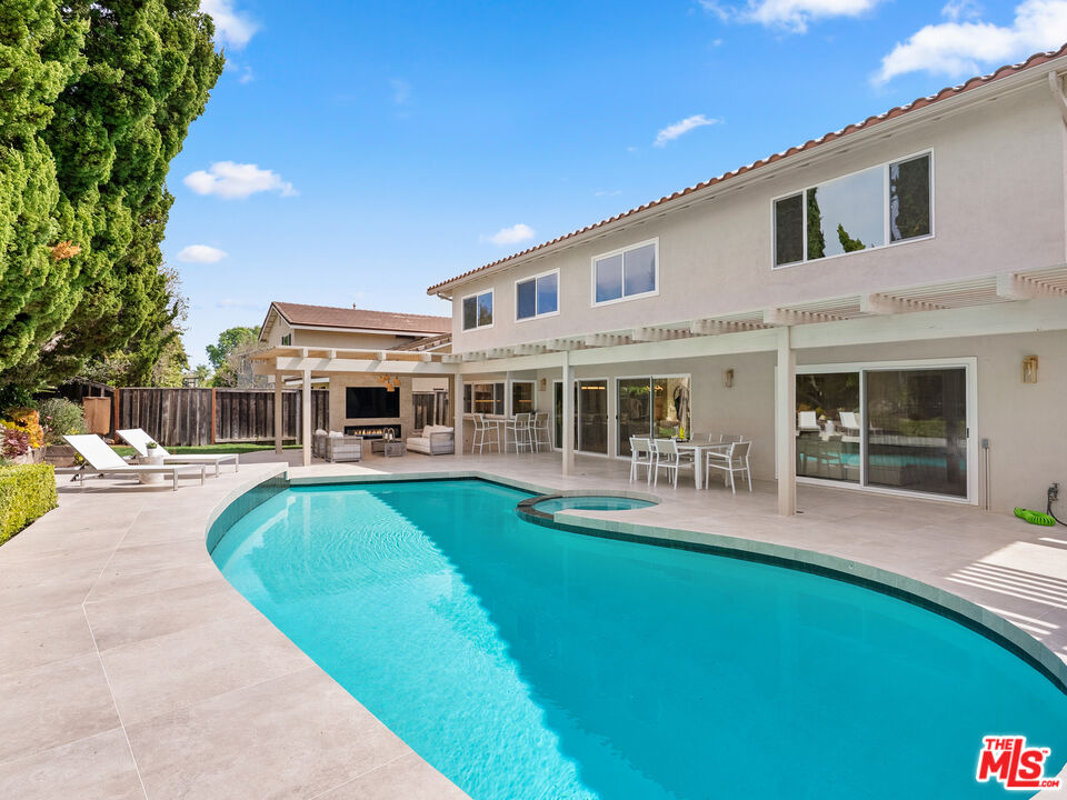 Property photo 37