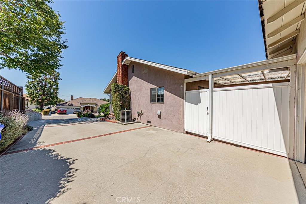 Property photo 35