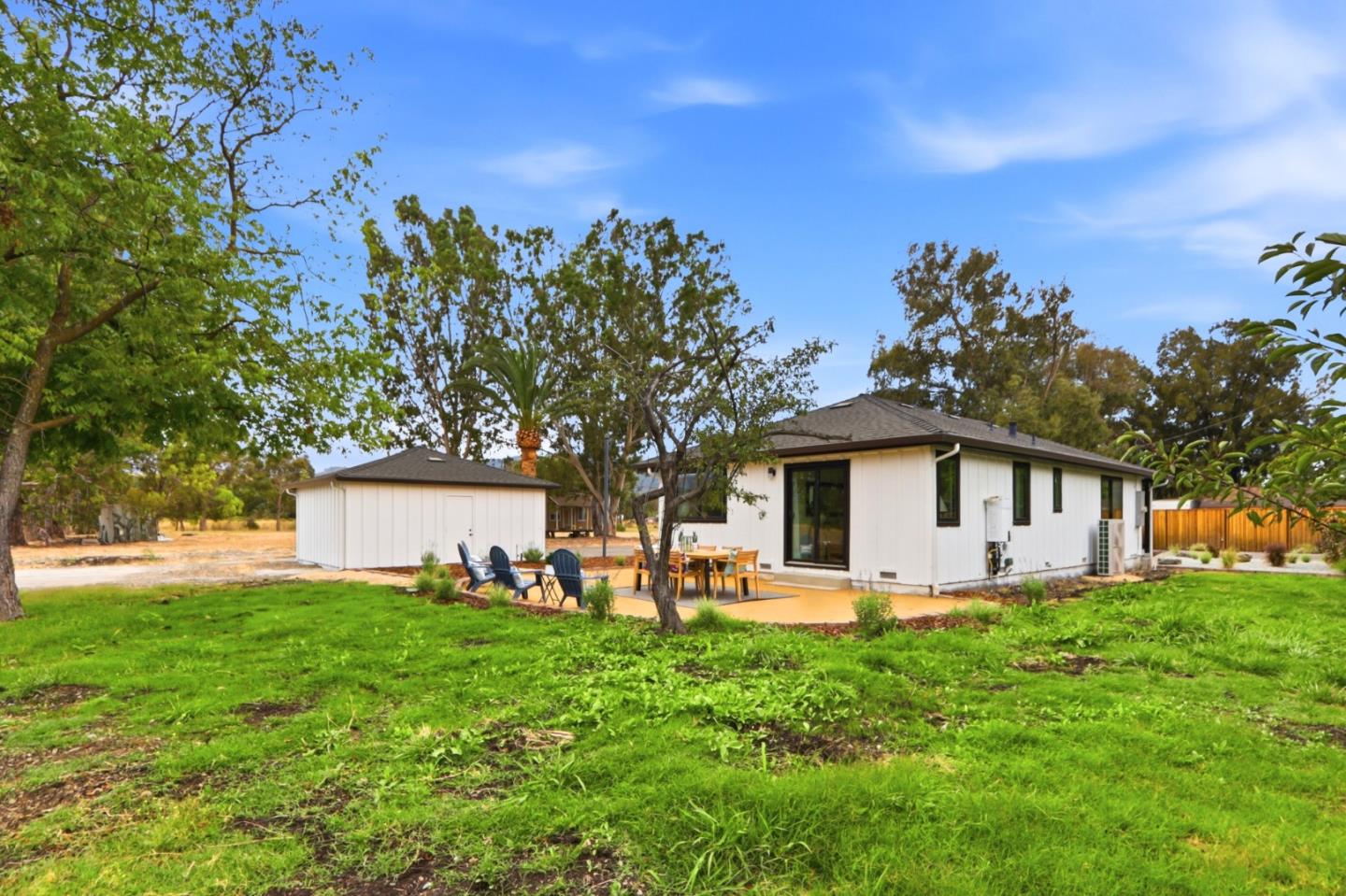 Property photo 44