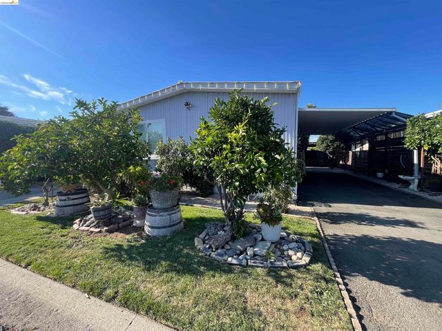Property photo 40