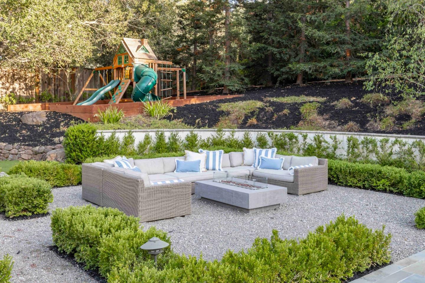 Property photo 35