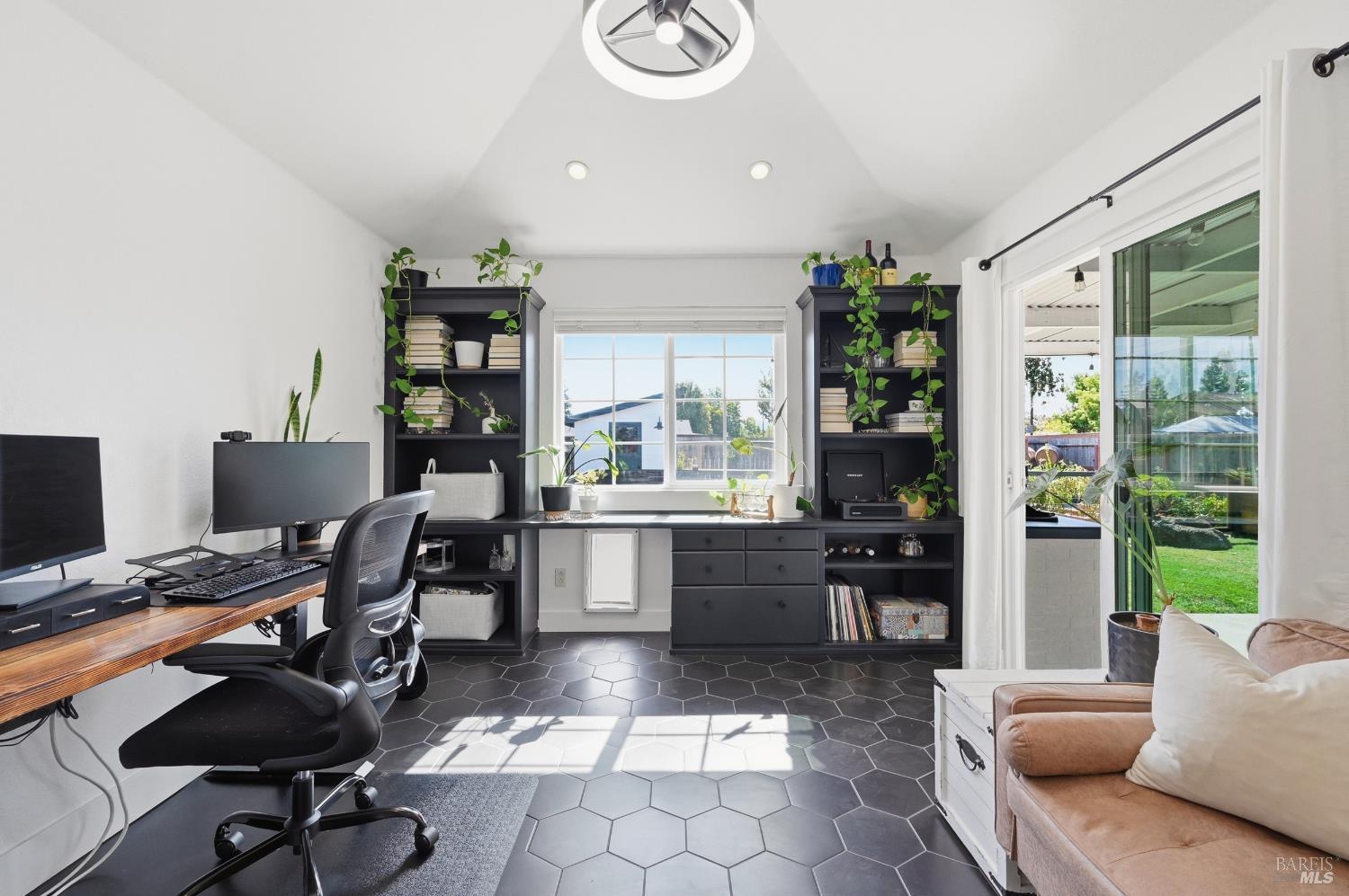 Property photo 31
