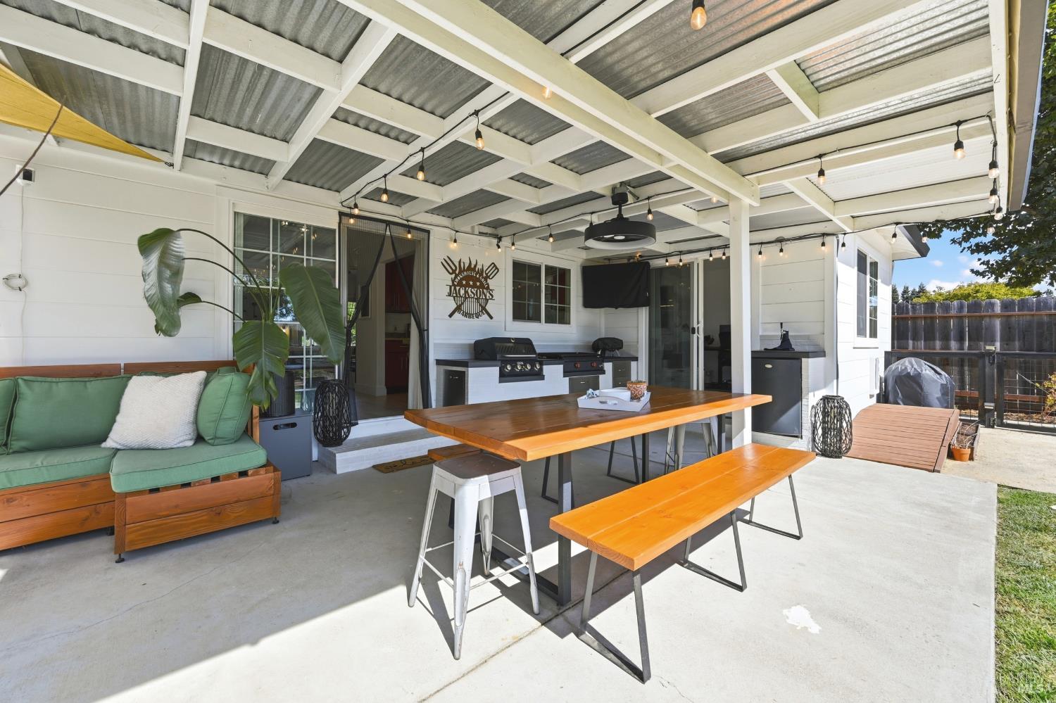 Property photo 50