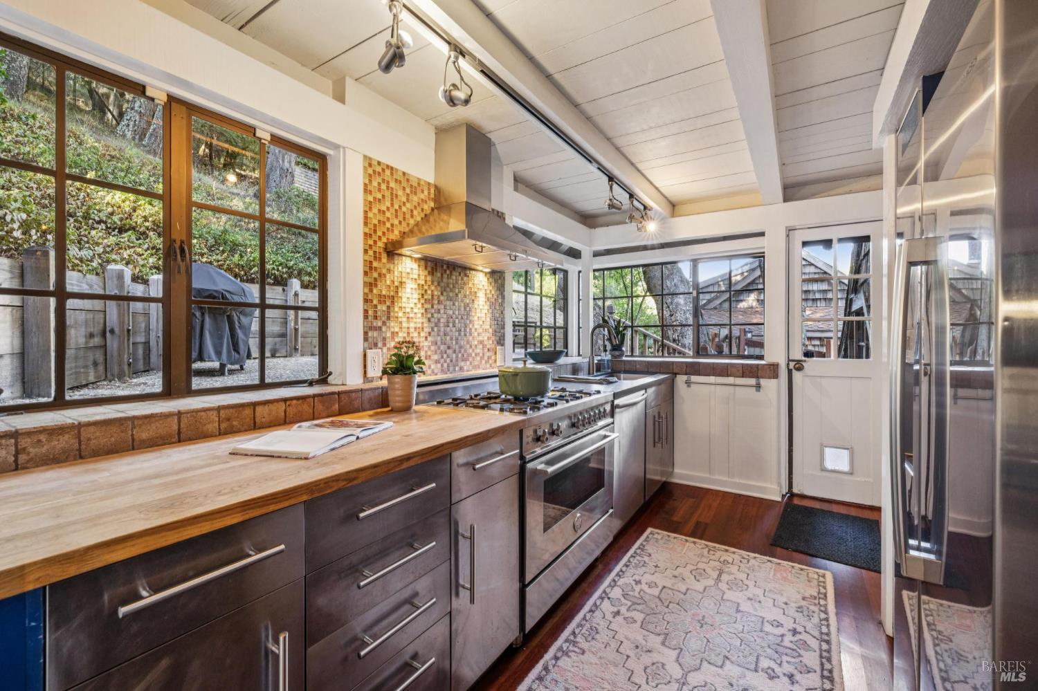 Property photo 38