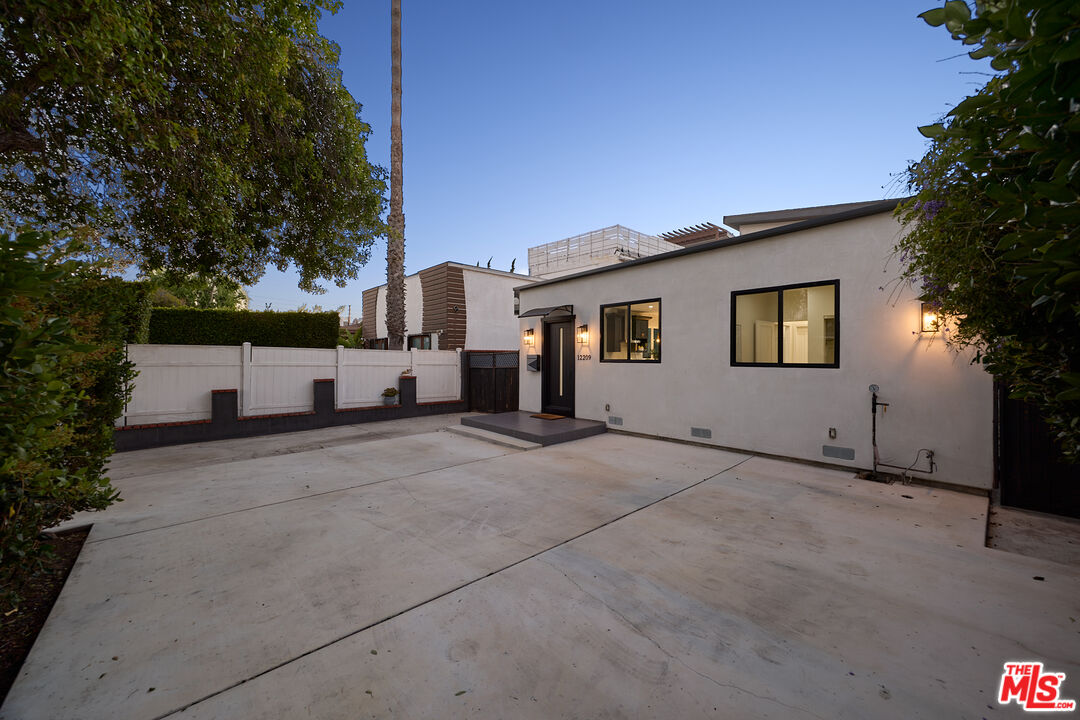 Property photo 43
