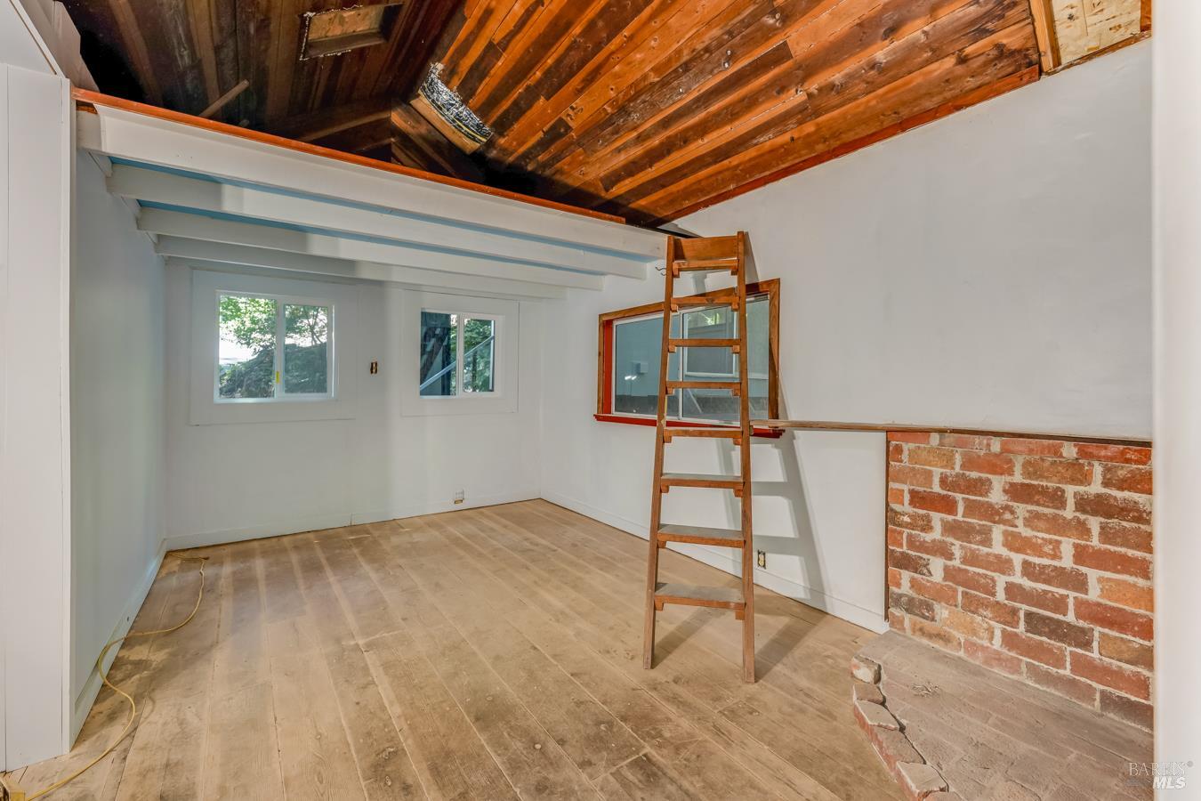 Property photo 36