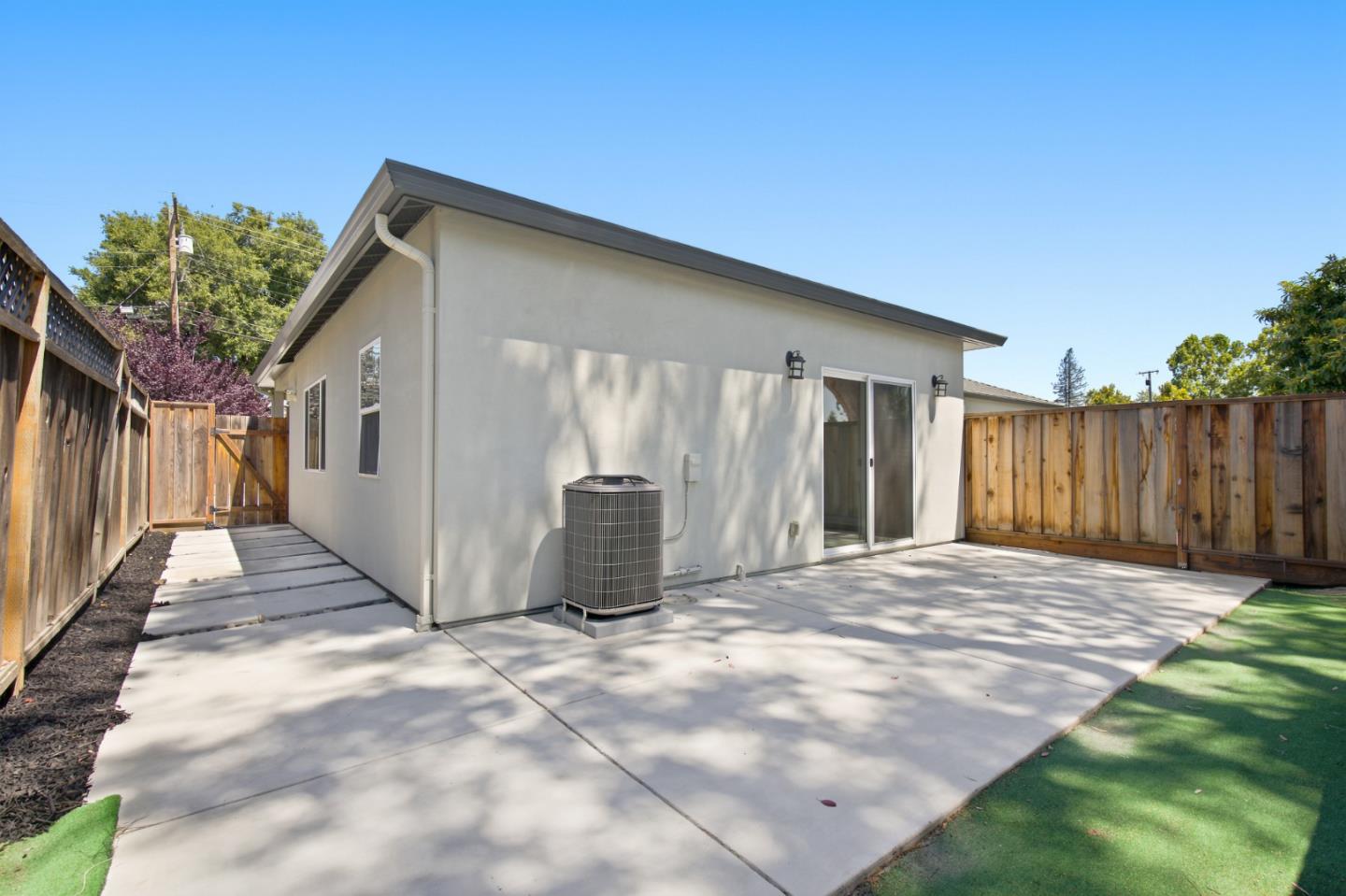 Property photo 44