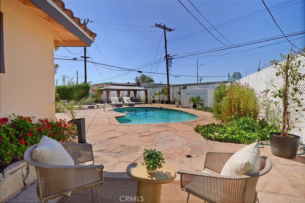 Property photo 35