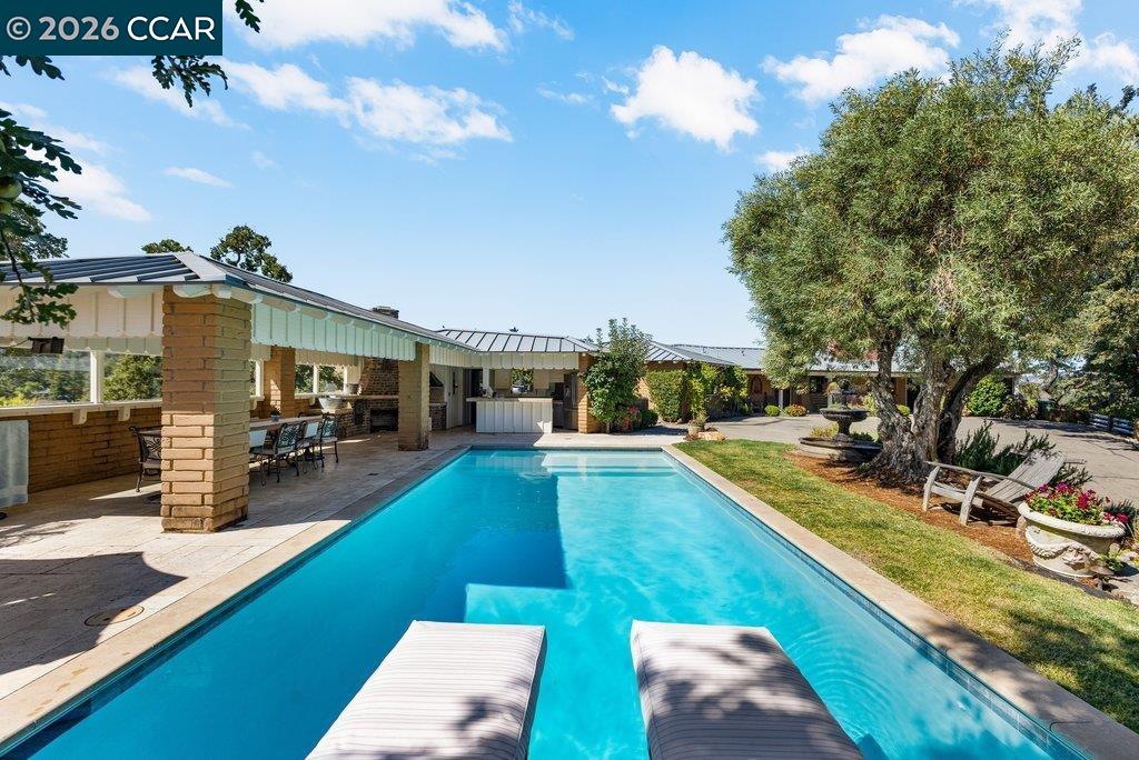 Property photo 46
