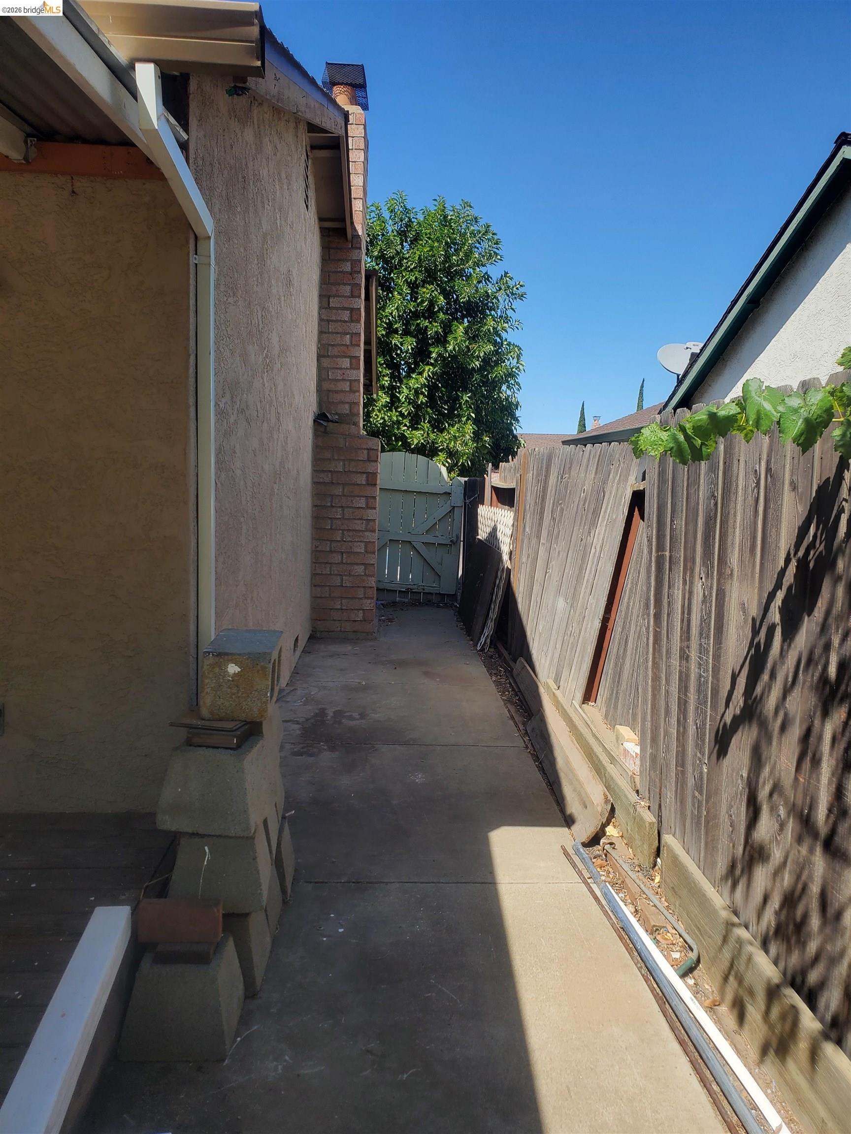 Property photo 25