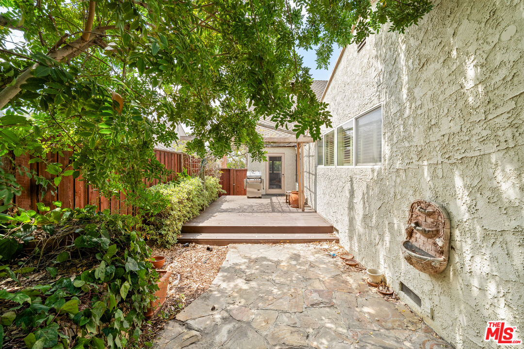 Property photo 33