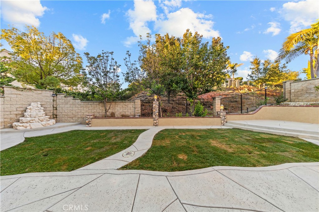 Property photo 46