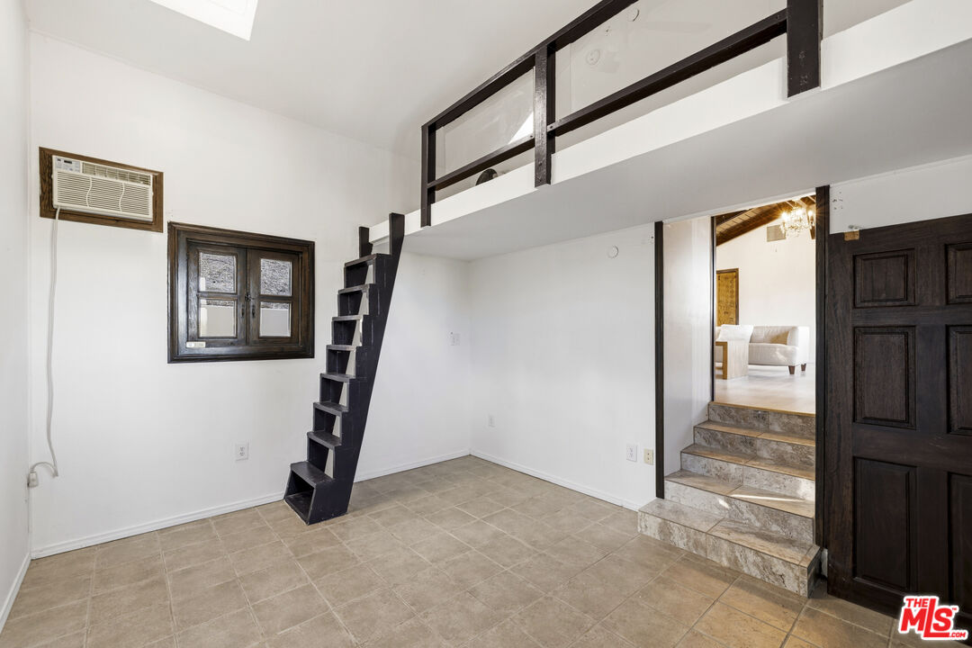 Property photo 50