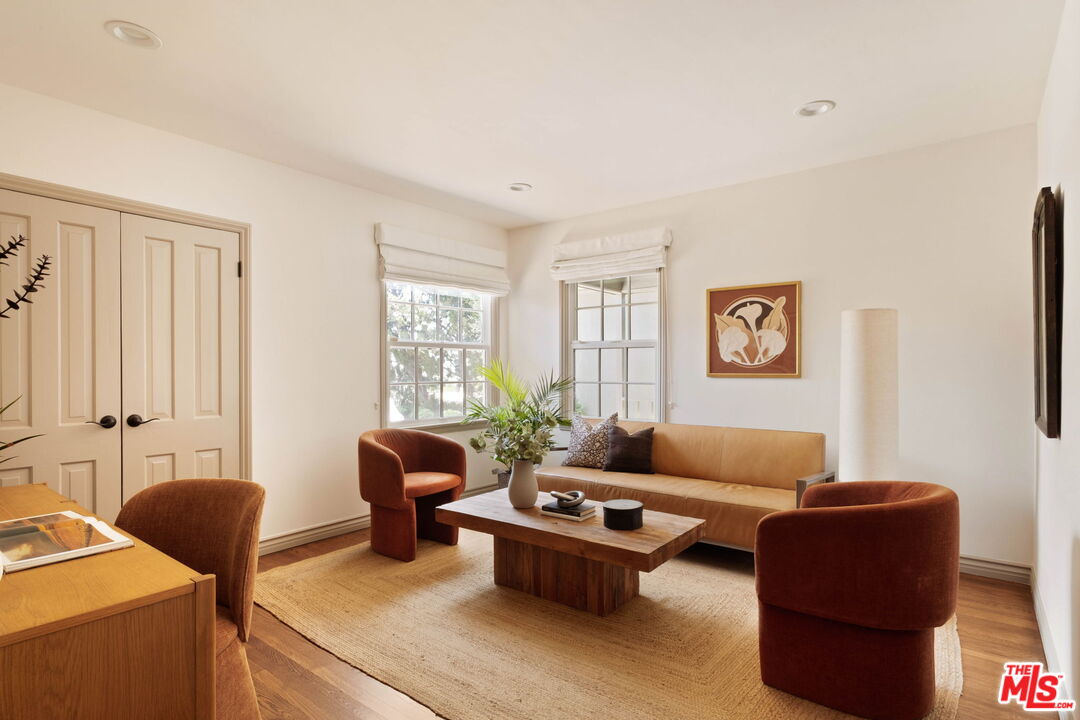 Property photo 44