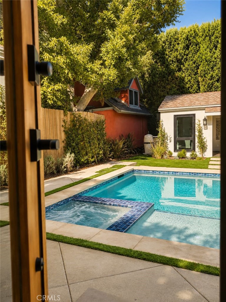 Property photo 37