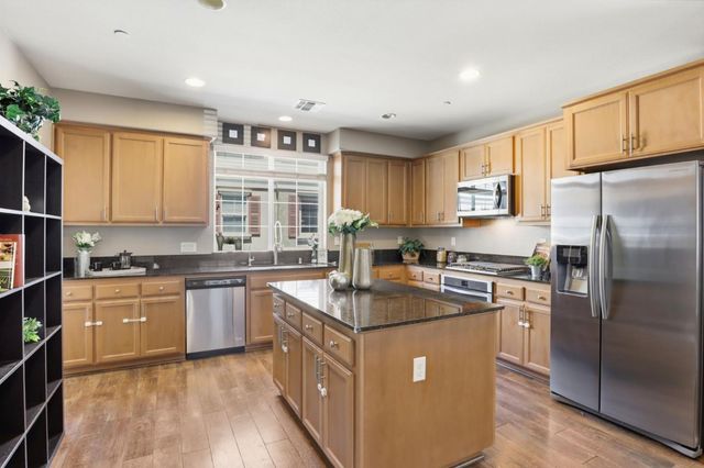 Property photo 44