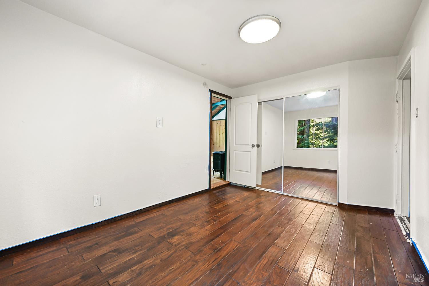 Property photo 37