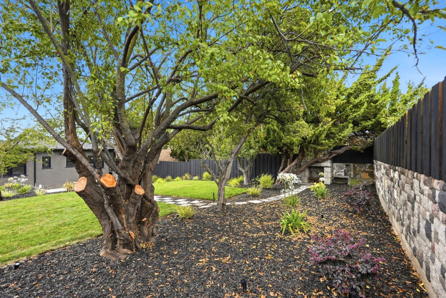 Property photo 44