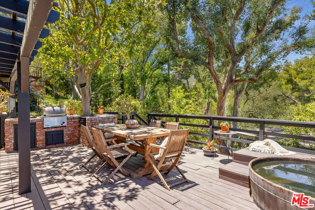 Property photo 25