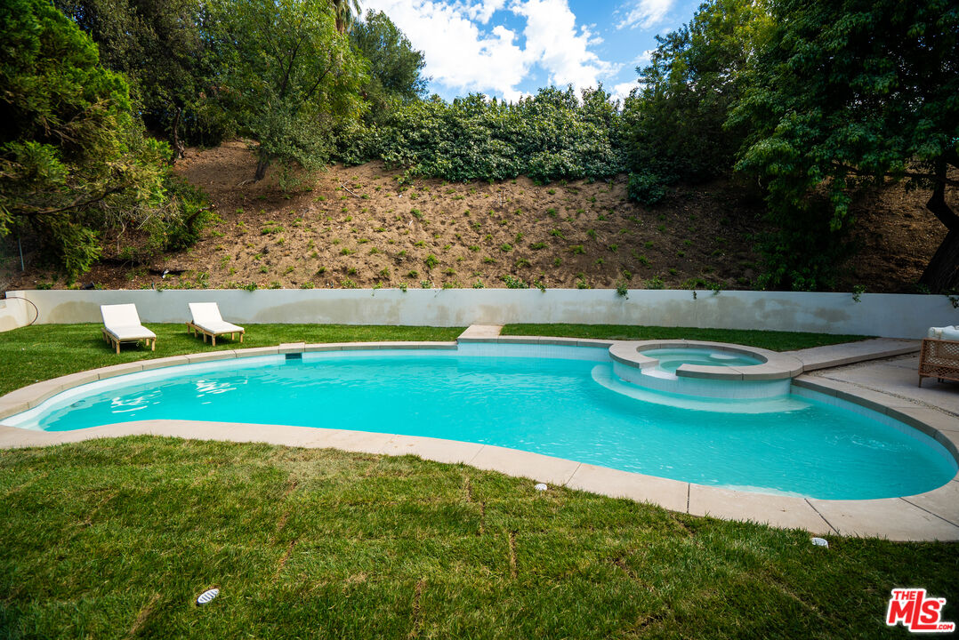 Property photo 46