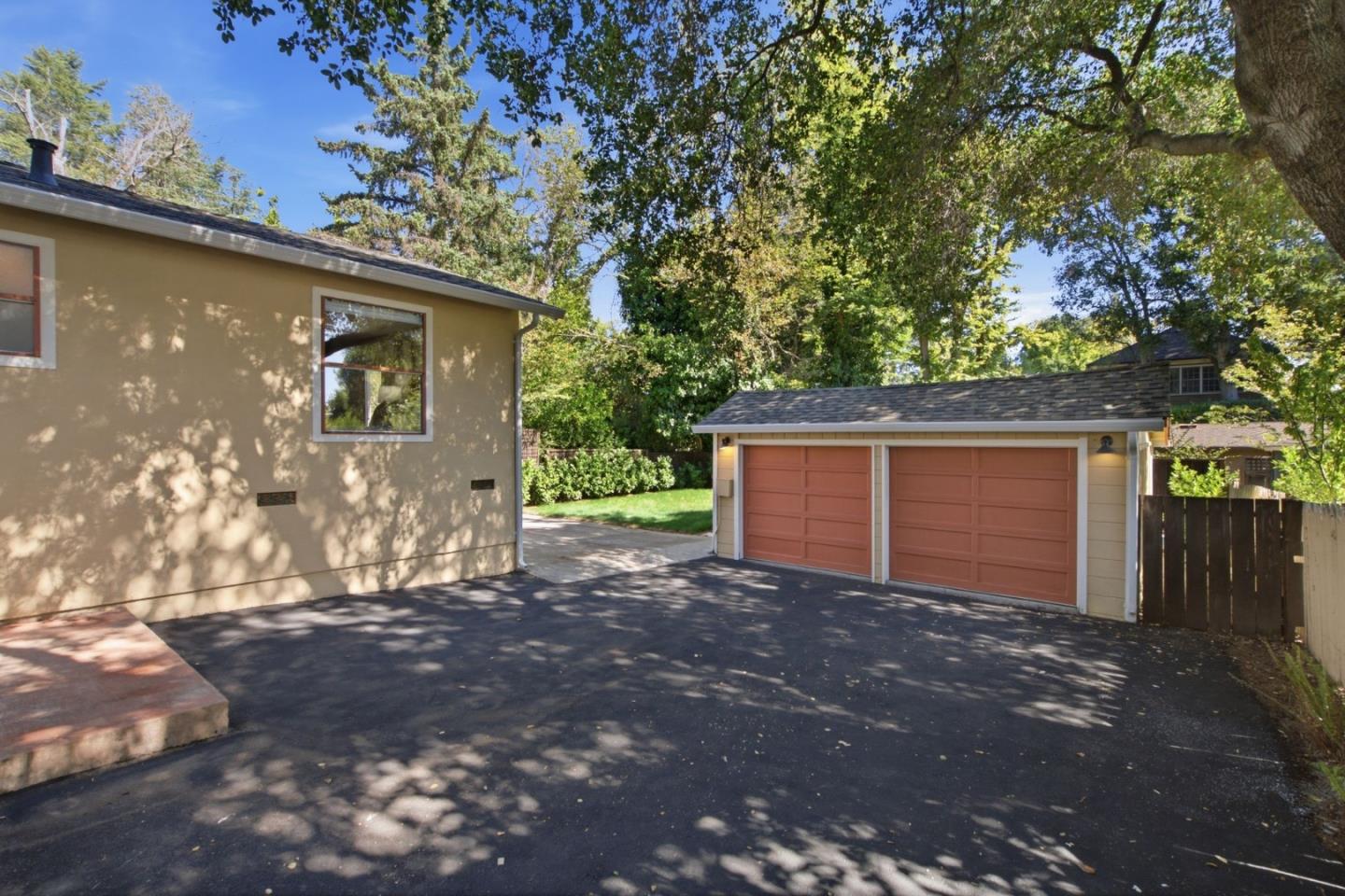 Property photo 44
